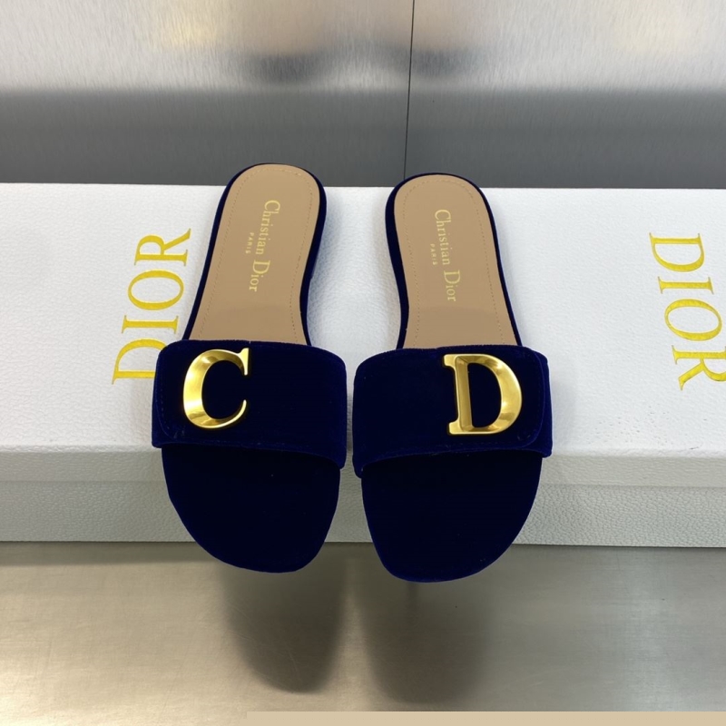 ch**an D*or slippers